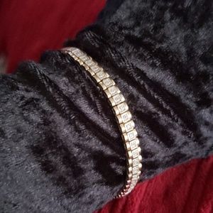 Vintage illusion tennis bracelet